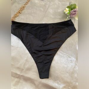 Savage x‎ Fenty Tong size large